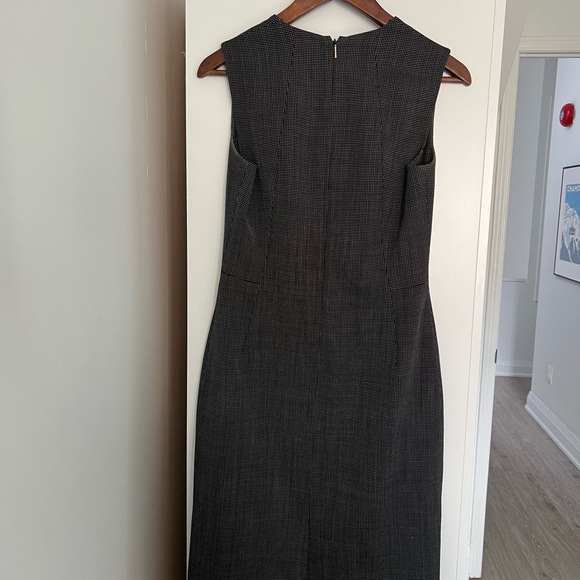 Hugo Boss shift dress, size 4 - Picture 3 of 3